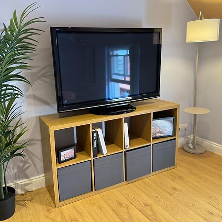 Group Bookings: Up To 30 Guests Across 5 Spacious Flats! Keyless Access Free Wifi & Parking Birmingham Extérieur photo