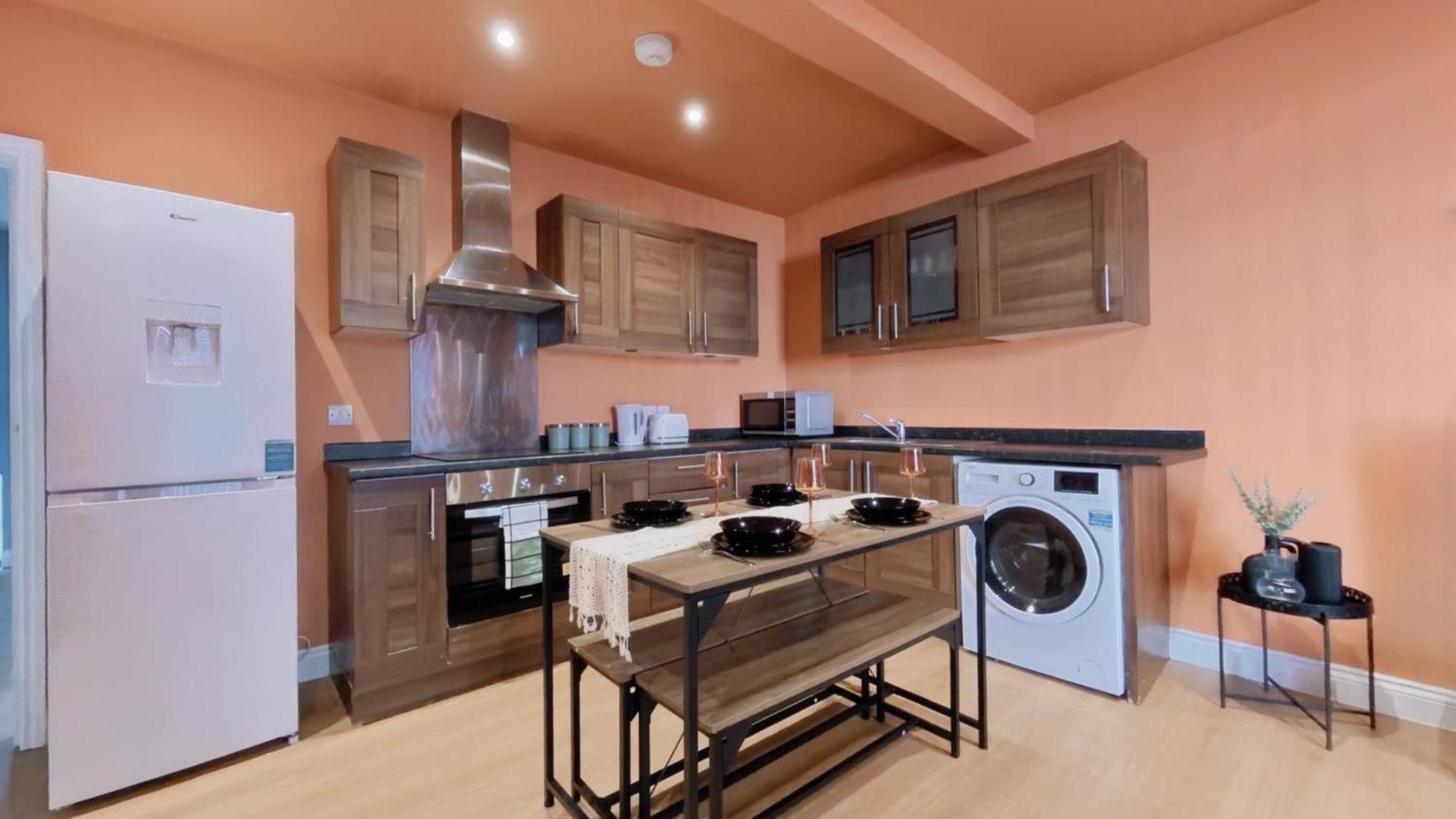 Group Bookings: Up To 30 Guests Across 5 Spacious Flats! Keyless Access Free Wifi & Parking Birmingham Extérieur photo