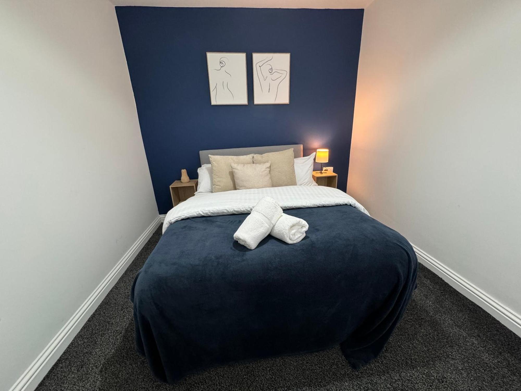 Group Bookings: Up To 30 Guests Across 5 Spacious Flats! Keyless Access Free Wifi & Parking Birmingham Extérieur photo