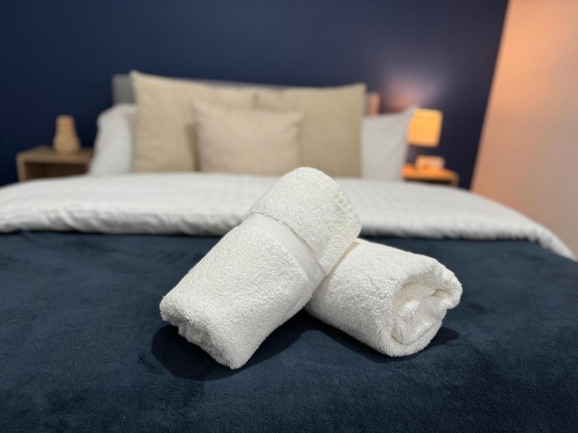 Group Bookings: Up To 30 Guests Across 5 Spacious Flats! Keyless Access Free Wifi & Parking Birmingham Extérieur photo
